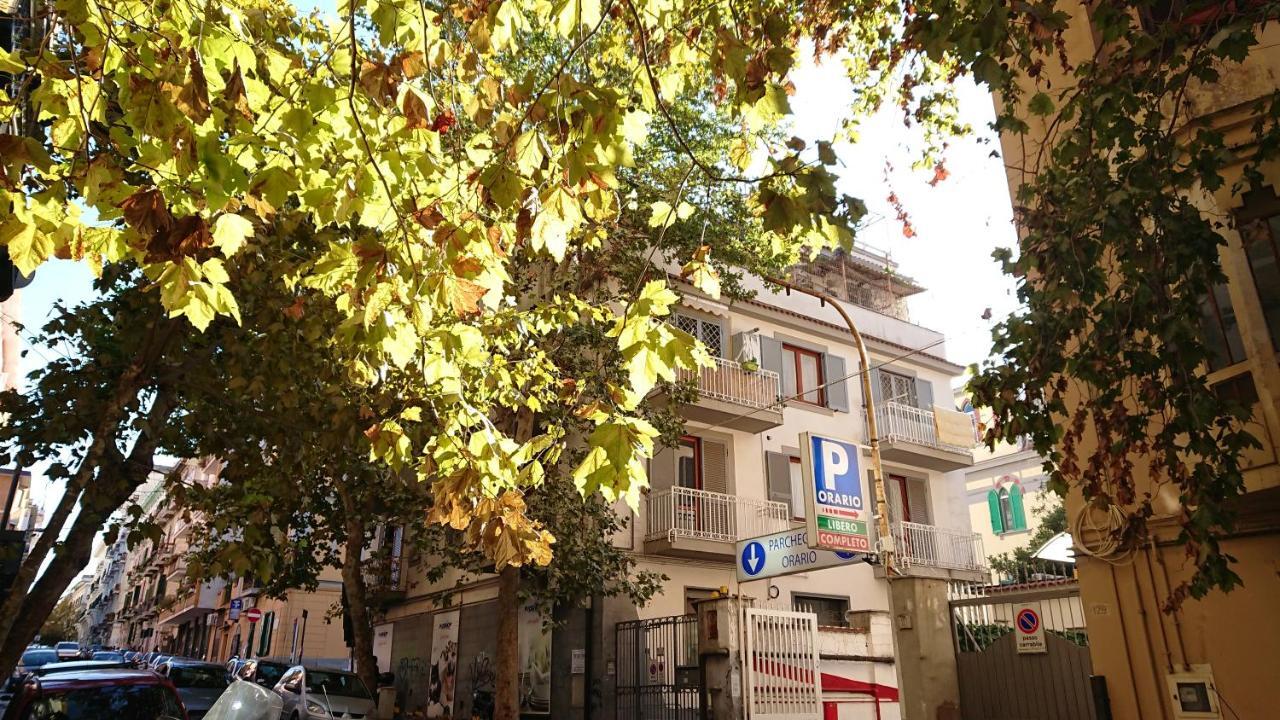 Red Baron House Napoli